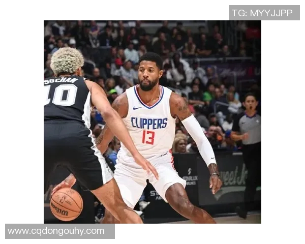 快船大胜马刺,取得胜利关键战 快船大胜马刺,取得胜利关键战