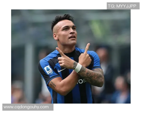 曼联有意签下劳塔罗，球队高层已与他商讨详细合同